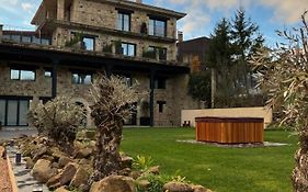 Duruelo Mountain Suites